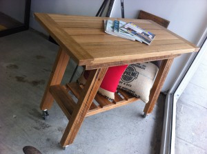 Island Bench on Castors