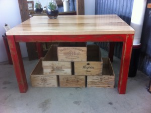 Red Legged Table:Desk