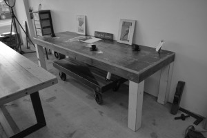 The-Baltic-Dining-Table-Black